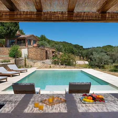 - Luxury With Private Pool Villa Petroio