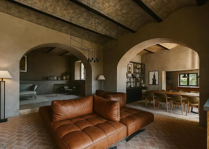 - Luxury With Private Pool Villa Petroio